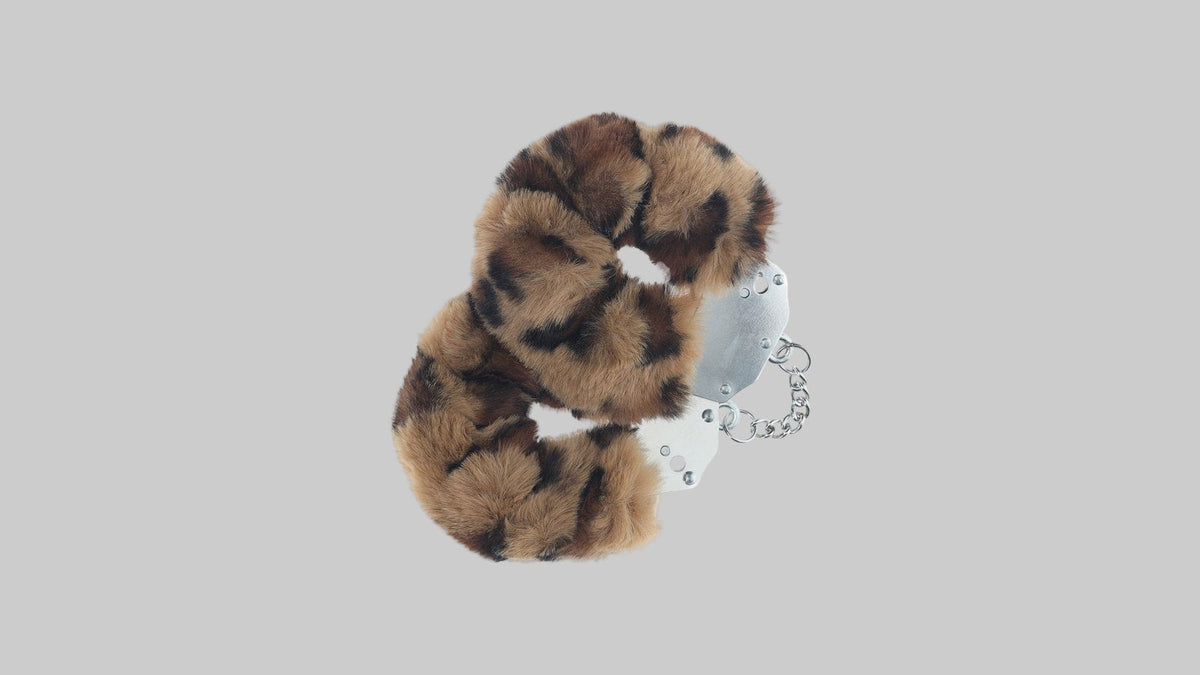 Kajdanki erotyczne z futerkiem leopard