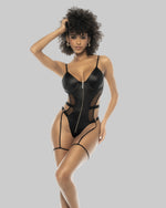 Body wet look Mapalé 2749 - widok z przodu, zamek na całej długości i paski na uda - czarny błyszczący