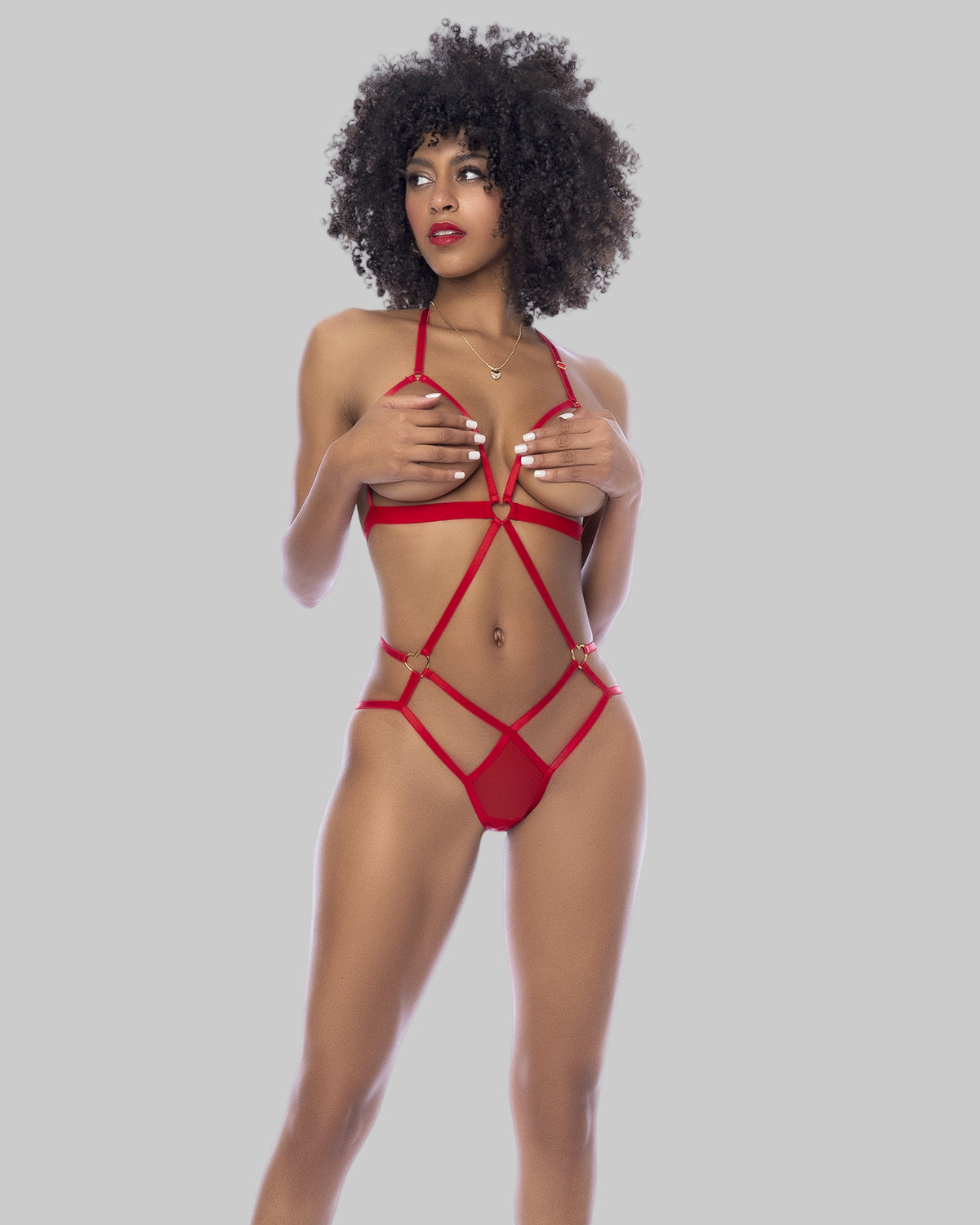 Body z pasków Mapalé 8906 - widok z przodu, krój open cup z elastycznych taśm i metalowymi serduszkami - czerwone