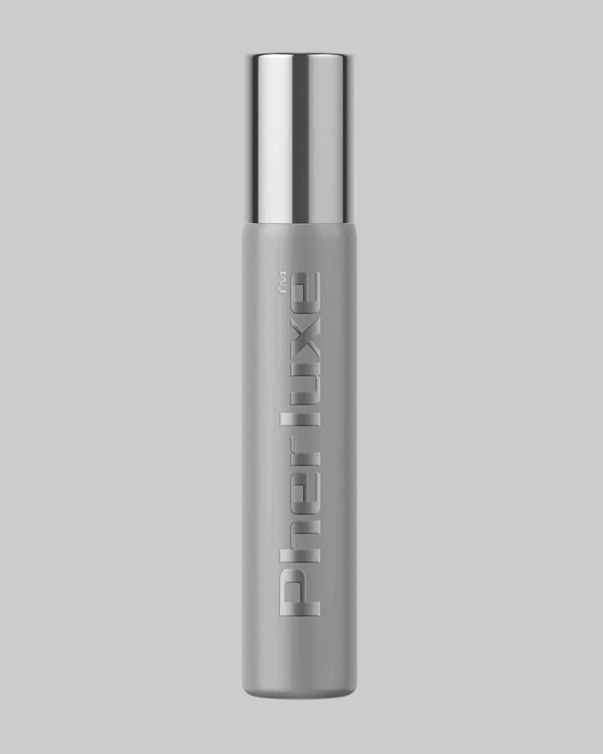 Smukły szary flakon perfum Pherluxe z srebrną metaliczną zakrętką i wytłoczonym logo marki