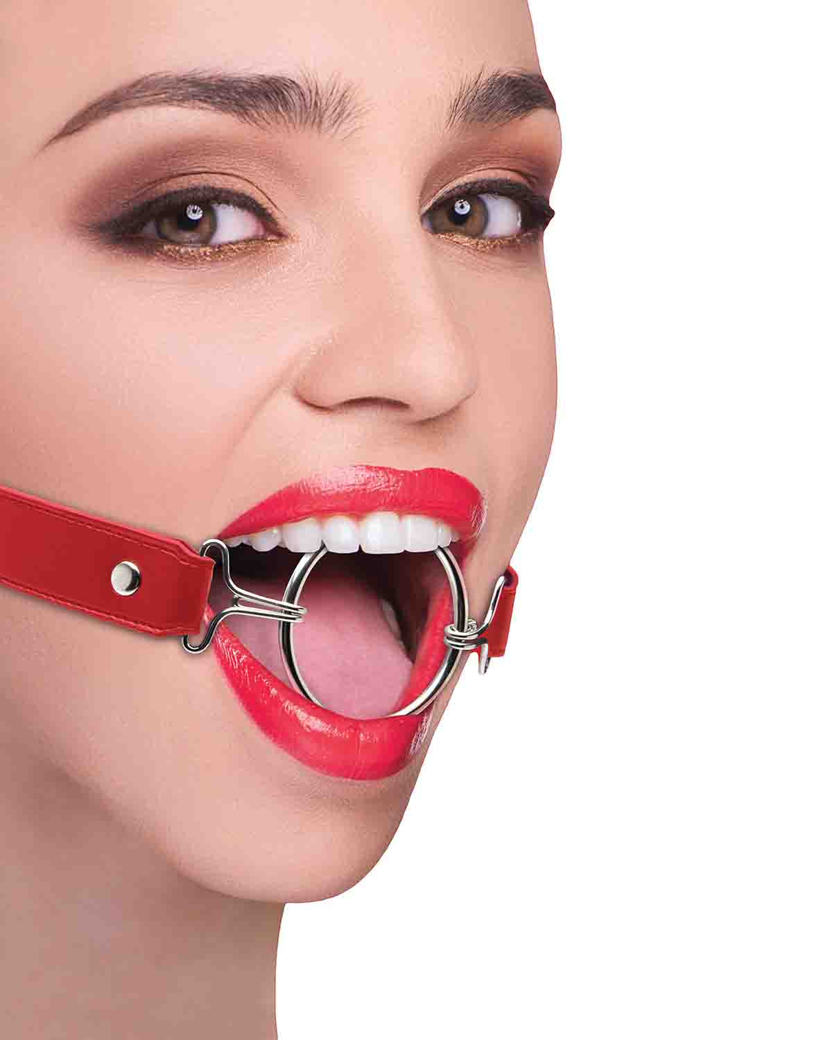 Ouch! Ring Gag XL otwarty knebel w kształcie ringu czerwony
